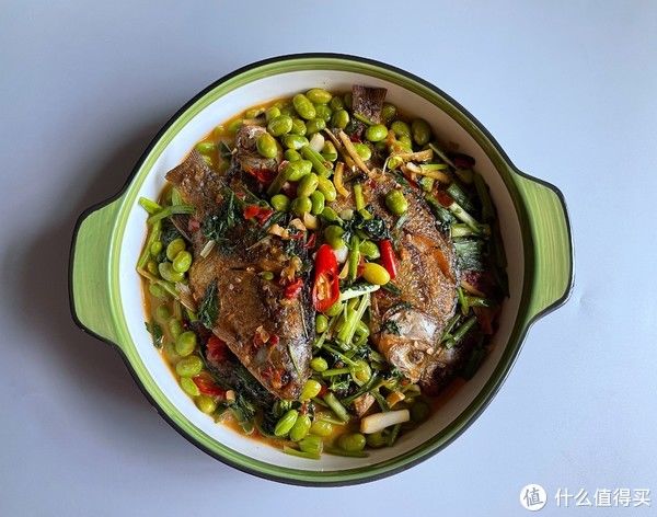 精灵|奶爸准备的晚餐,鱼虾配青菜,花钱不多吃得舒服,网友:用心生活