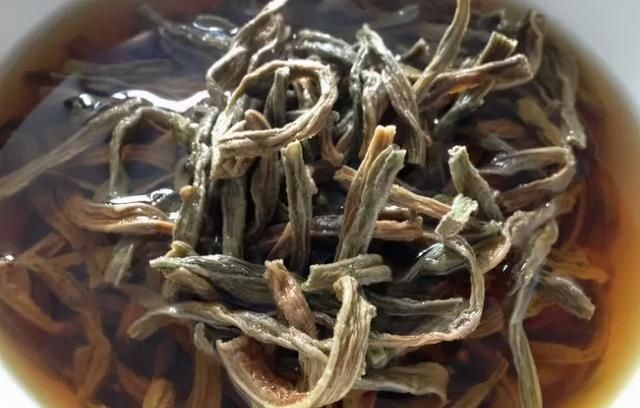 12月遇到这菜多买点，晒一晒冬天吃，补钙质，强身体