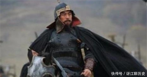 勾践|大将出征前不停地要封赏，部将劝他别太过分，大将：我这是在保命