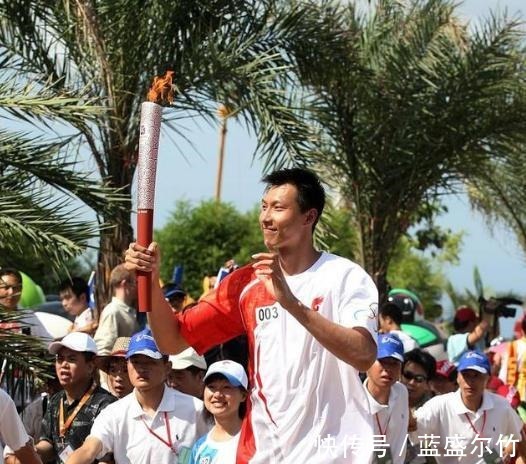 中国男篮|易建联发文大赞08和22年两届奥运开幕式,但中国篮球却回不到过去!