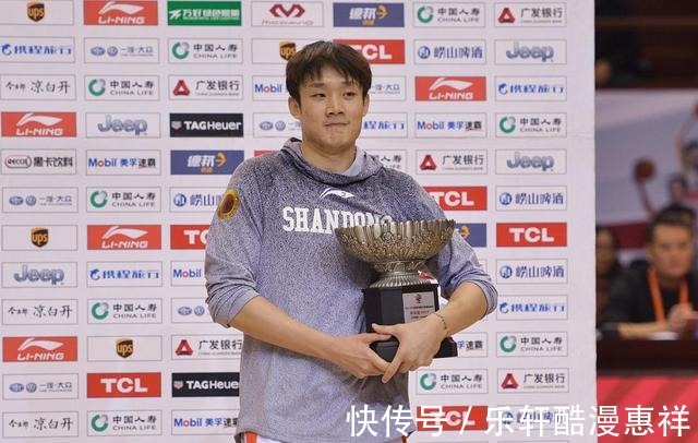 山东高速男篮|CBA联赛丁彦雨航因伤缺席,回归之路艰难,已走下神坛