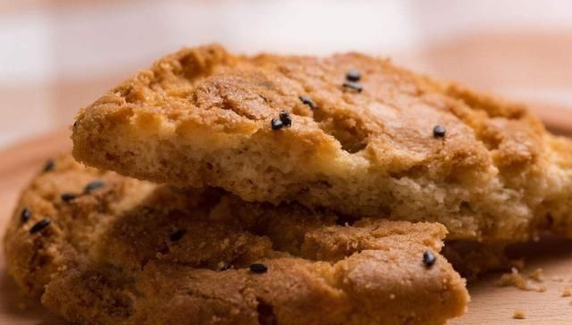 自己做桃酥时，掌握三个诀窍，桃酥香味扑鼻，酥脆可口