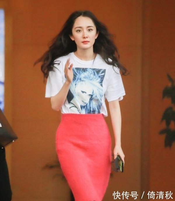 t+ 白T的6款搭配，让你轻松度过这个夏季