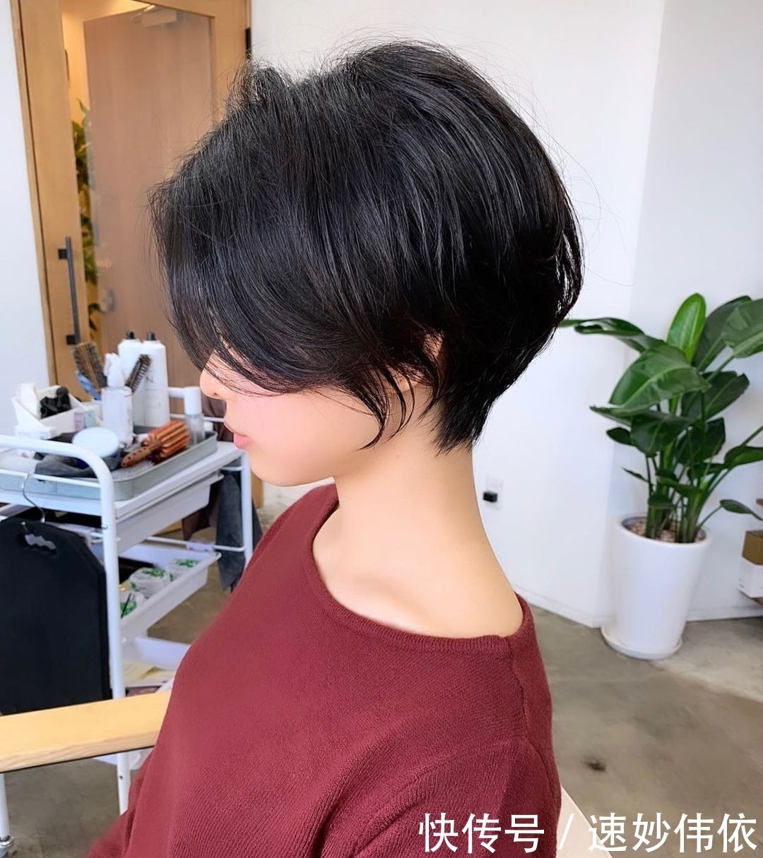 剪短|这才叫短发，立体蓬松很有线条感，你那只是把头发剪短了
