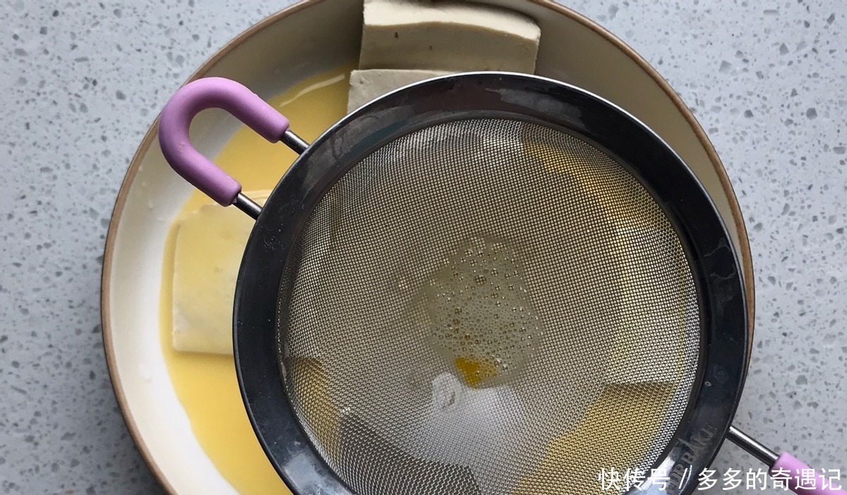 豆制品|豆腐和鸡蛋完美结合，蒸一蒸，鲜香入味，爽滑好消化，太美味了！