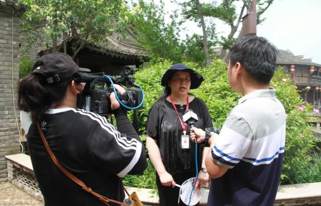 汴京|汴绣、汴京灯笼张、旗袍……市民考察团这次去了哪儿?