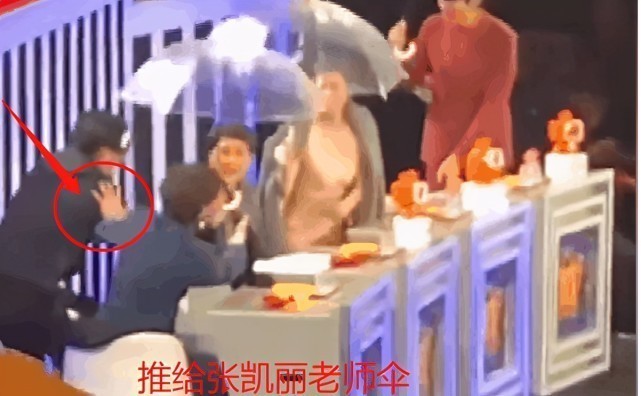 国民度|蔡徐坤录节目绅士, 王一博抬杠可爱, 国民度是第一步, 但他走得有点久