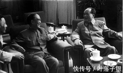 中国文化@郭沫若鲜为人知的8幅书法巨作,笔墨鸾飘凤泊,堪称登峰造极之作