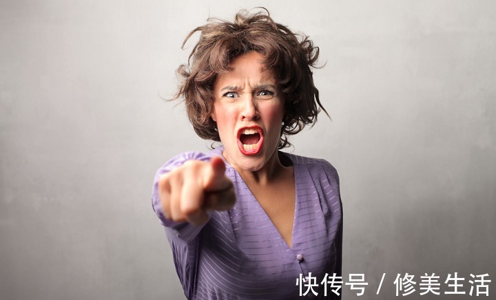 大姨妈|女性绝经时,身体会发出3个信号,抓住了也许还能挽回“大姨妈”