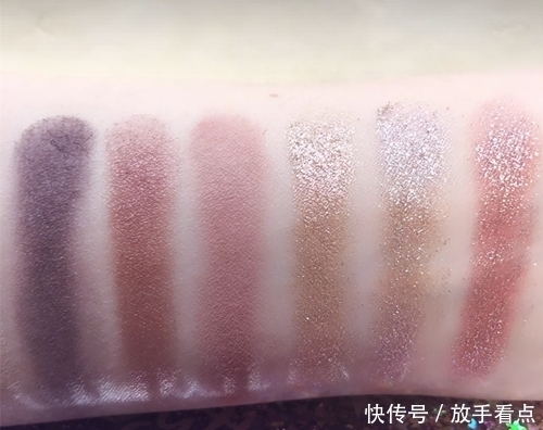 仙女化妆怎么能少得了“流沙眼影”,每款都仙气十足,像极了银河