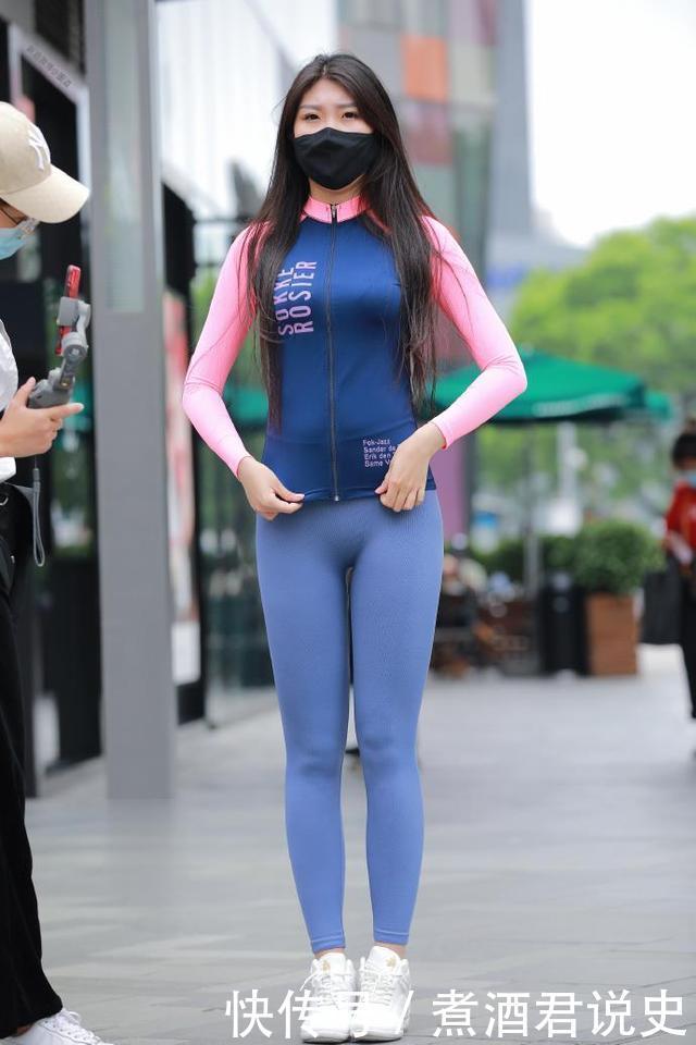 闷热|美女穿运动装,为了“防晒”却把闷热忘给了