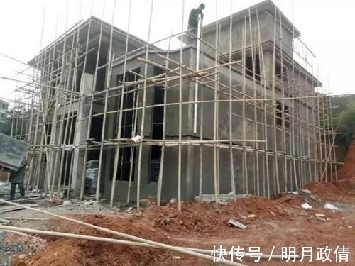 山清水秀|30万的农村自建别墅，山清水秀太棒了，城里人看了也羡慕