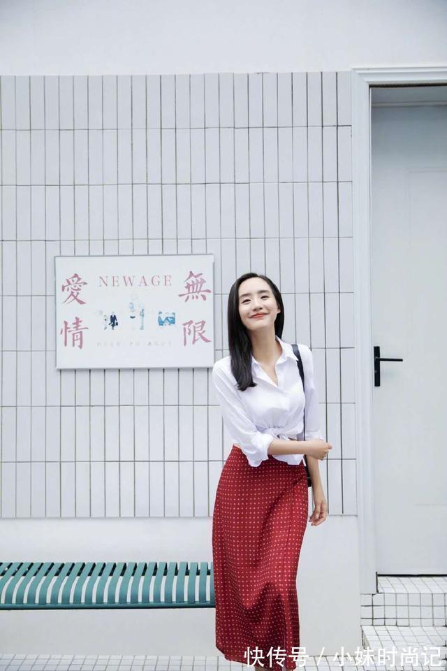 旗袍|王智美得有特点,衬衫系个结配红裙文艺复古