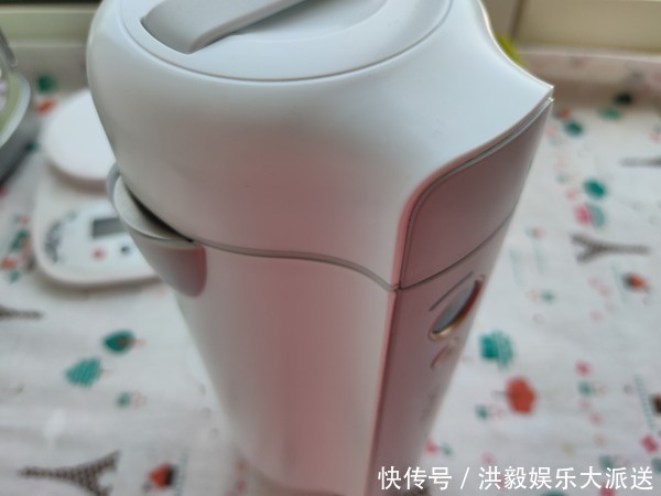 头发|有白发要常吃这食材,每天喝一碗,气血足身体好,头发慢慢变黑了