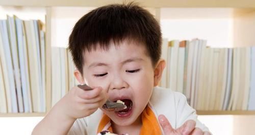 酱油|“盐”多必伤,1岁前孩子不吃盐就行了错3种高钠食物别忽略