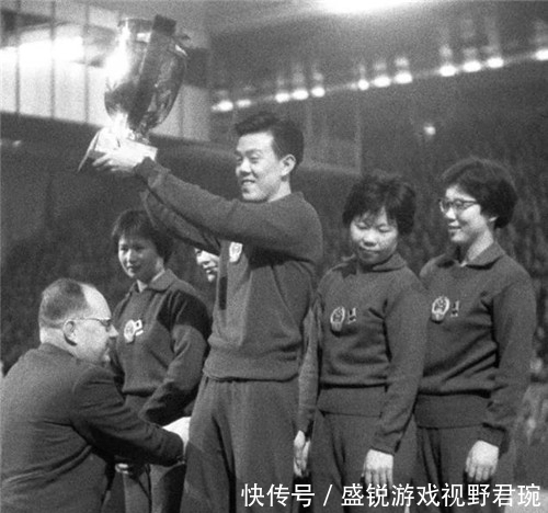 乒乓球|容国团:我国首位乒乓球世界冠军,31岁选择自尽,留下10个字遗书