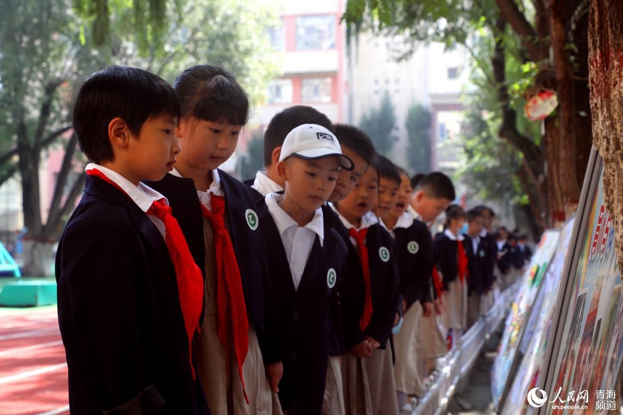 张皓芃|朱砂启智、击鼓明志……中小学生开学了