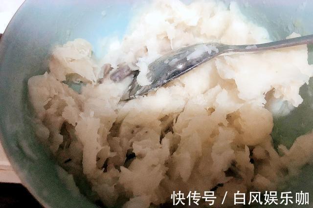 元气满满|1碗红豆，2根山药，教你红豆山药糕，软糯香甜，天冷常吃身体好