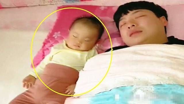 带娃|妈妈出差刚回家,开门一瞧,无法淡定,网友亲爹