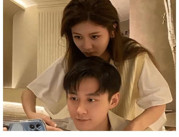 《心动4》孔汝淳晒马子佳生图，被夸皮肤好时，她的回答有意思