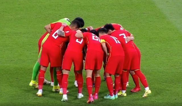 郭田雨|國足大換血！李鐵3不用球員將被李霄鵬重用，12強賽國足迎新轉(zhuǎn)機