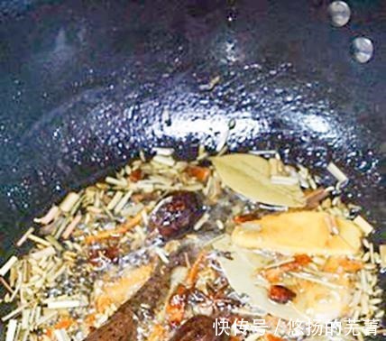 香茅草|外国人吃猪蹄和中国吃猪蹄,一个天一个地,美国德国这味难入口!