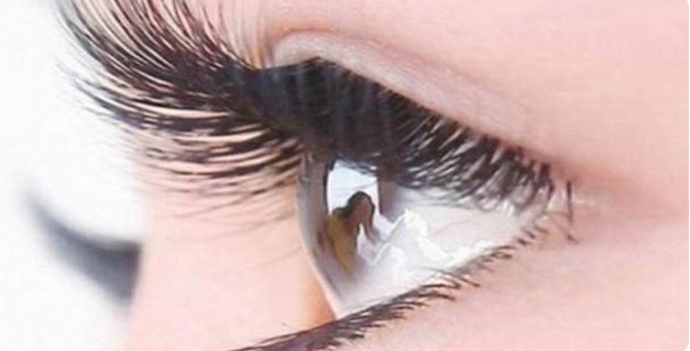 润唇膏只会涂嘴唇?原来还有“这3个”用处,早知早受益