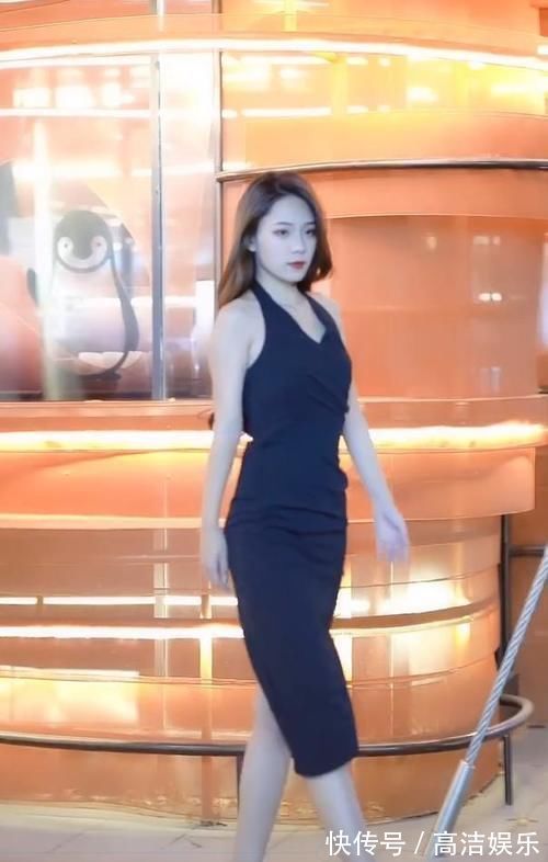 紧凑 设计紧凑的黑色礼服裙,穿出了女神范,展现时尚魅力!