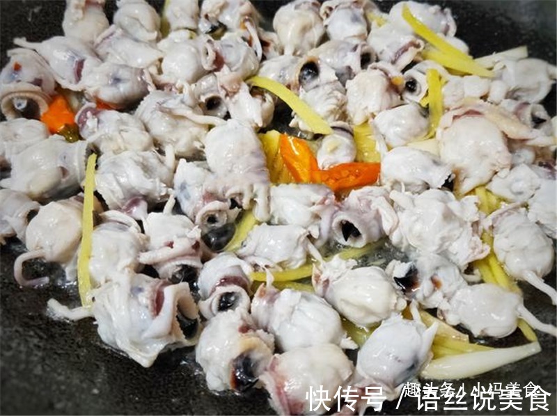 墨鱼加上这食材一起炒，清香鲜美，鲜嫩爽辣，老公下酒菜必备