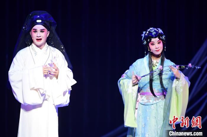 深圳|“昆曲王子”张军深圳上演当代昆曲《春江花月夜》