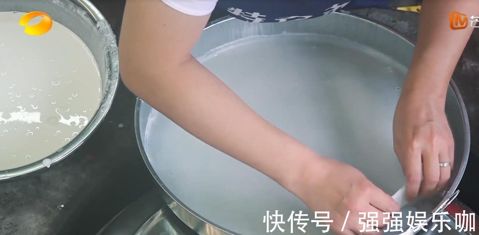 向往3|《向往3》黃磊做米粉意外成功,有誰注意他手的動作?徹底穿幫了