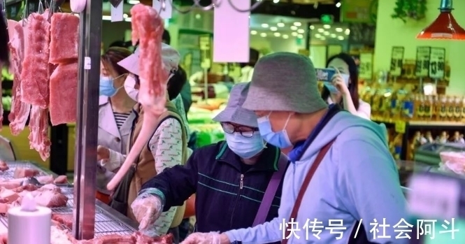 超市的猪肉为何比菜市场便宜?去哪儿买肉好?差距不小,弄懂再买