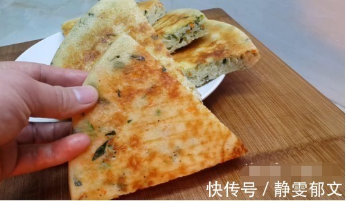 以后大米就这样做，加3个鸡蛋，不用煮不用蒸，比披萨馅饼都好吃