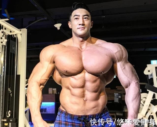 腱子肉|38岁“亚洲肌肉舞王”，一身腱子肉爱跳街舞，婚礼现场成焦点