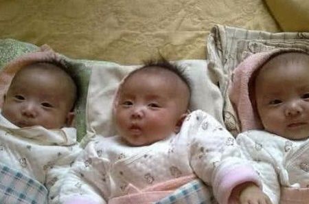 小丽|孕妇顺产生娃,先后生了2个宝宝,宝妈嚷着肚子还在动