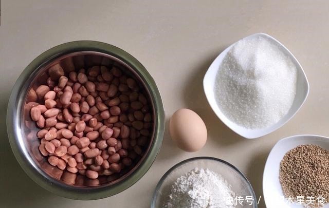 这就是东北过年必备小吃，香、脆、脆！小孩子喜欢！童年的气息