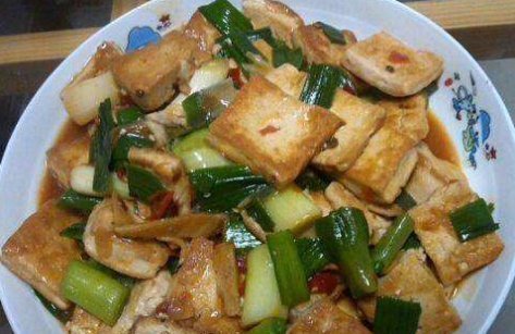 营养菜|孩子发育期间,多吃的一道菜,促进骨骼生长,个子高脑子灵