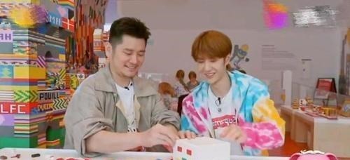 王一博炫耀家中“豪车”,除滑板赛车外,又添一烧钱爱好!