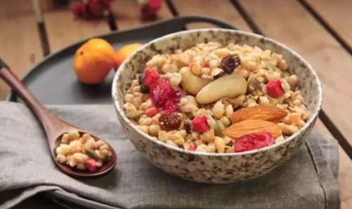 山楂|这2种食物清理血管“有一手”,应该经常吃,便宜又方便