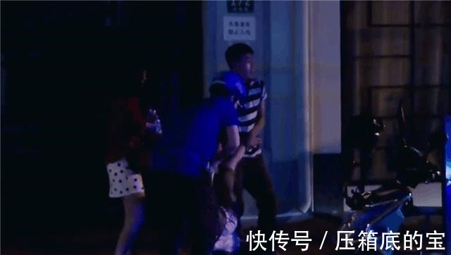 醉酒|黄渤送外卖路遇醉酒女子,有谁注意到黄渤率先问了什么话!