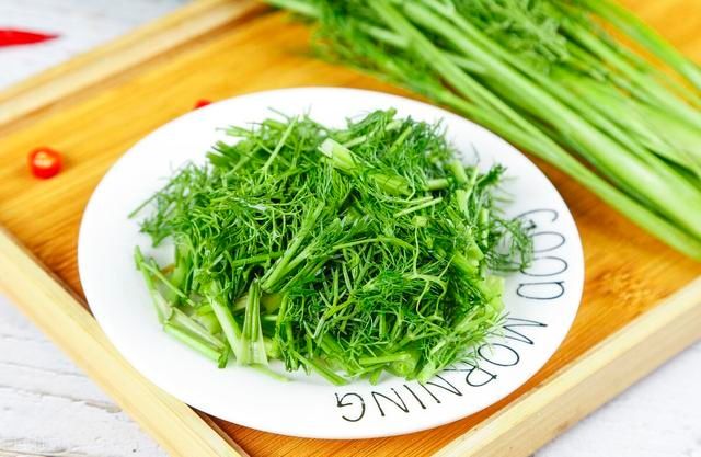 包子|三伏天蒸包子，素馅比肉馅香，应季蔬菜新鲜美味，鲜香可口