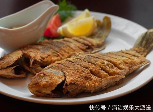 鱼肉|炸鱼时,裹面粉还是裹淀粉都不对,教你正确方法,外酥里嫩