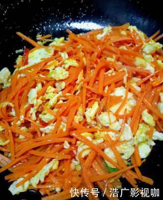 好吃|胡萝卜最好吃的做法,简单又营养,连挑食的孩子都能吃一盘!