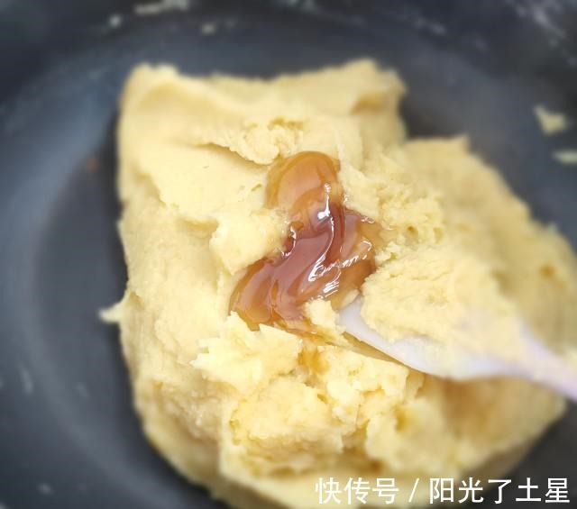 口感|绿豆糕,夏日解暑必备佳品,口感香甜软绵,香而不腻!