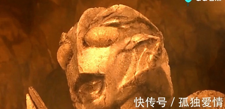 诺亚|赛迦 我30万岁,迪迦 我3千万岁,他 我是奥特曼的先祖!