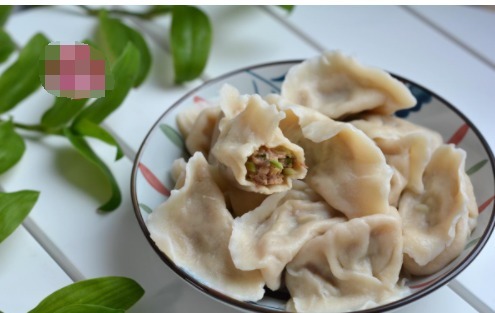 要想西葫芦包饺子不出汤，记住这个窍门，包什么馅都不会失手！