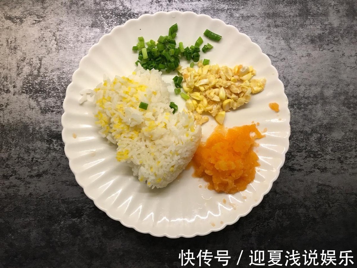 杂粮饼|营养丰富的鸡蛋蔬菜米饼，制作简单，鲜香四溢