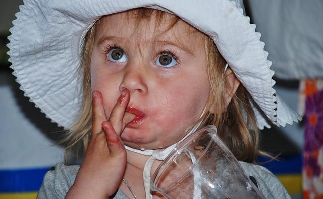 童伶|1岁孩子患上“脑瘫”,只因枕头下这个不起眼的东西