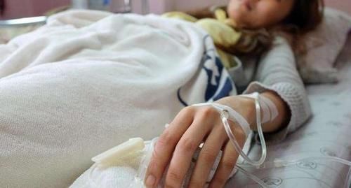 40歲主婦查出肝病，3個(gè)月離世，醫(yī)生感嘆：1種零食是最終禍根！