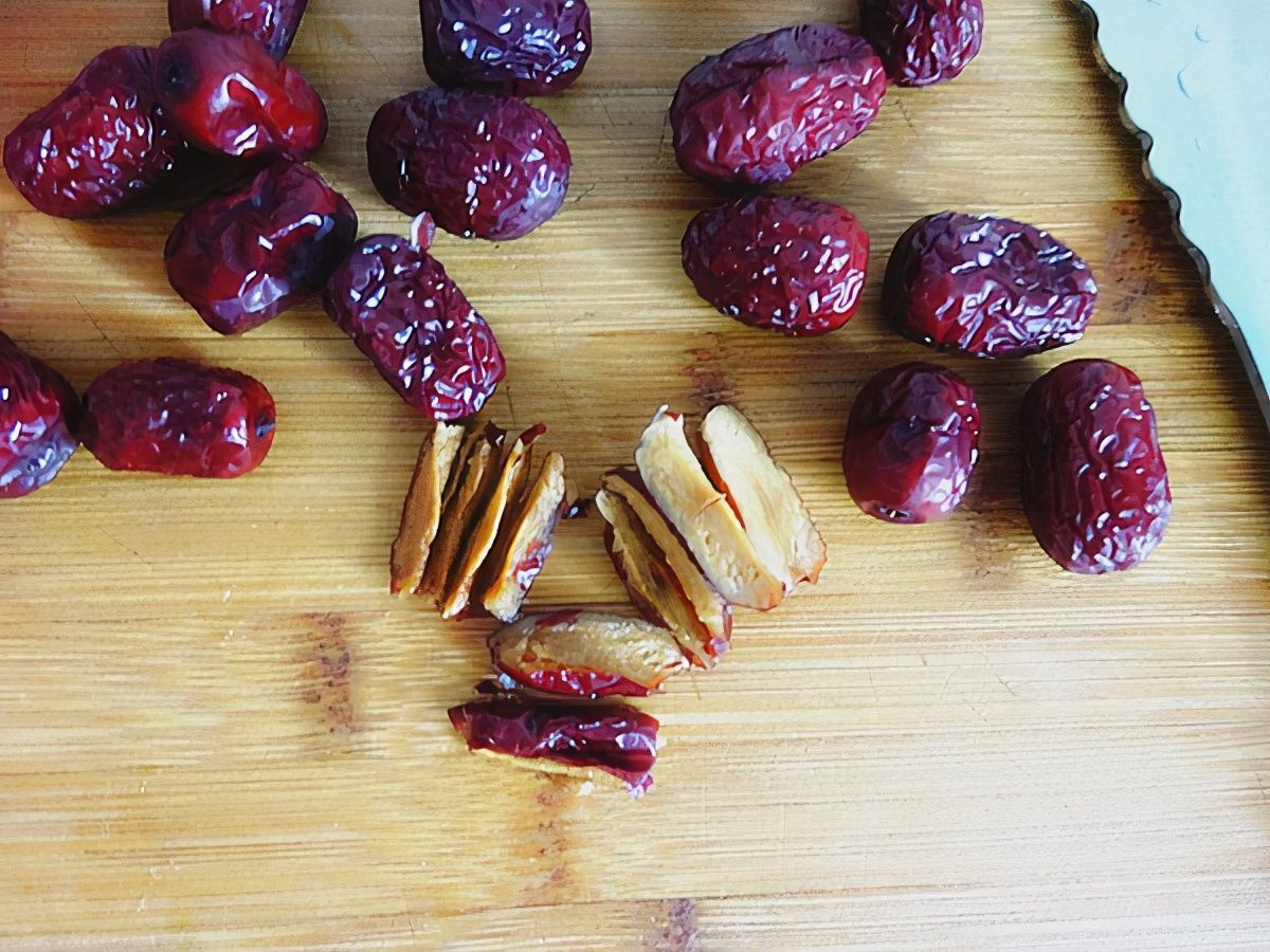 燕麦和它一起喝，堪称“美容圣品”，皮肤细腻补气血，女人要多喝